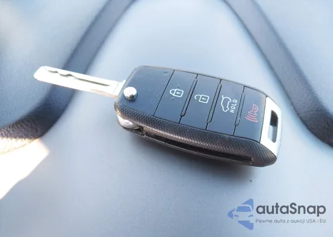 2014 Kia Sportage Lx z USA, uszkodzony, nr VIN KNDPBCAC8E7568174